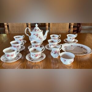 Royal Albert Lavender Rose Tea Set Teapot  + 8Set Cups & Saucers + Serving Plate